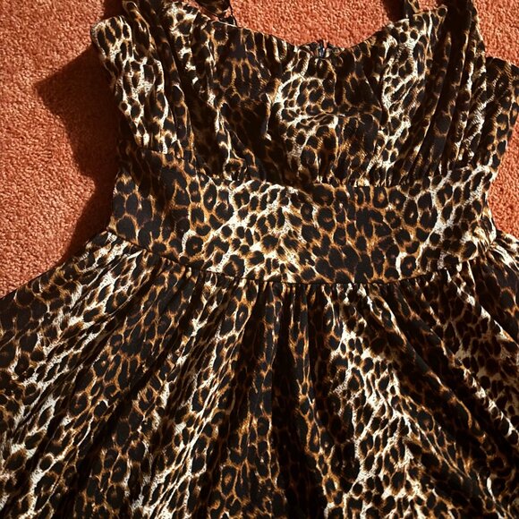 Vixen by Micheline Pitt - Leopard Print Ingenue - Size Large - EUC with Belt - Picture 4 of 6